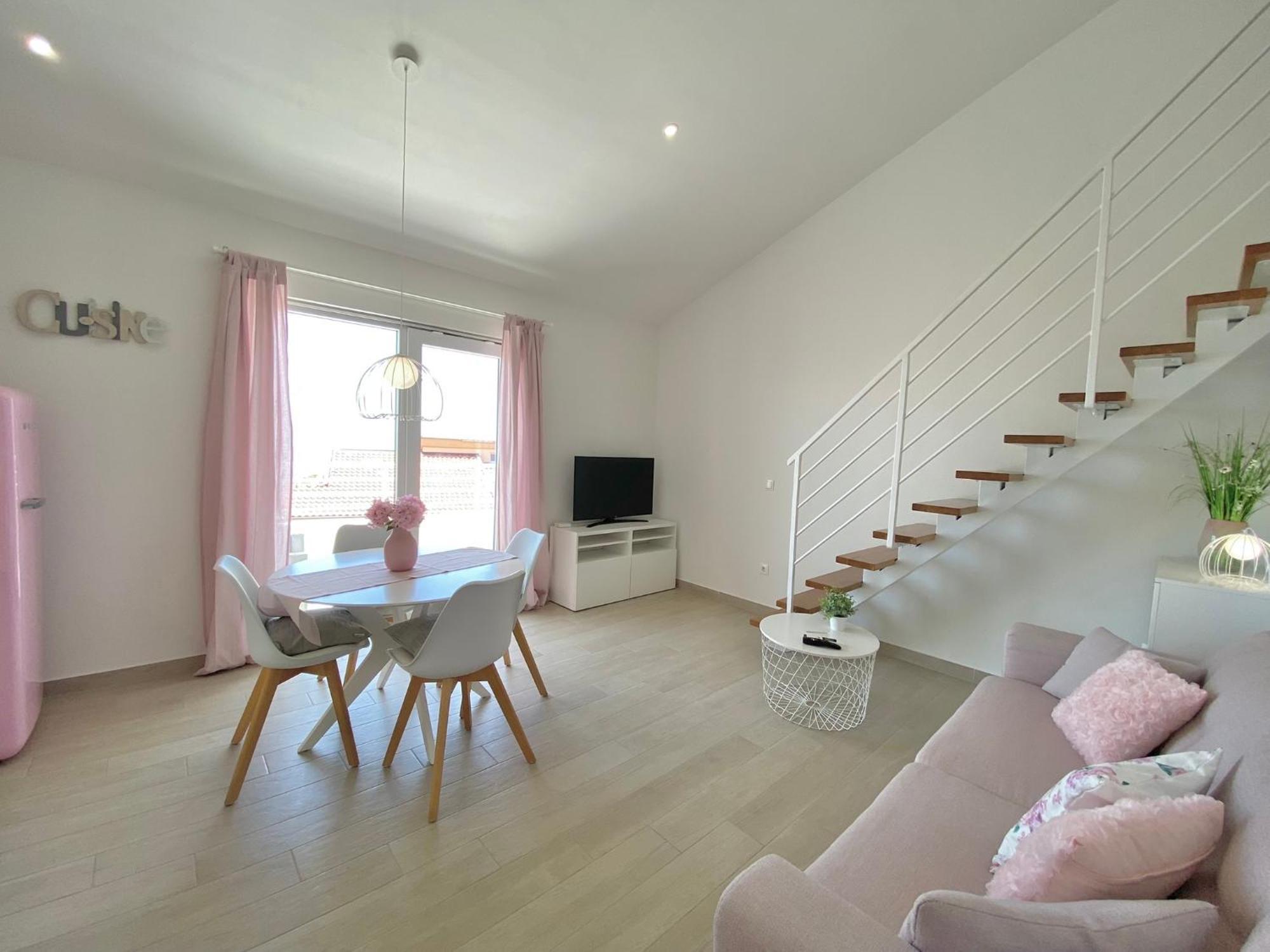 Apartmani Ksenija Тучепи Экстерьер фото