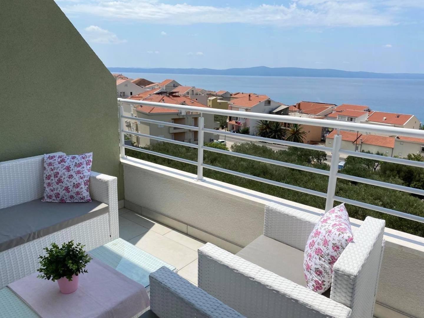 Apartmani Ksenija Тучепи Экстерьер фото