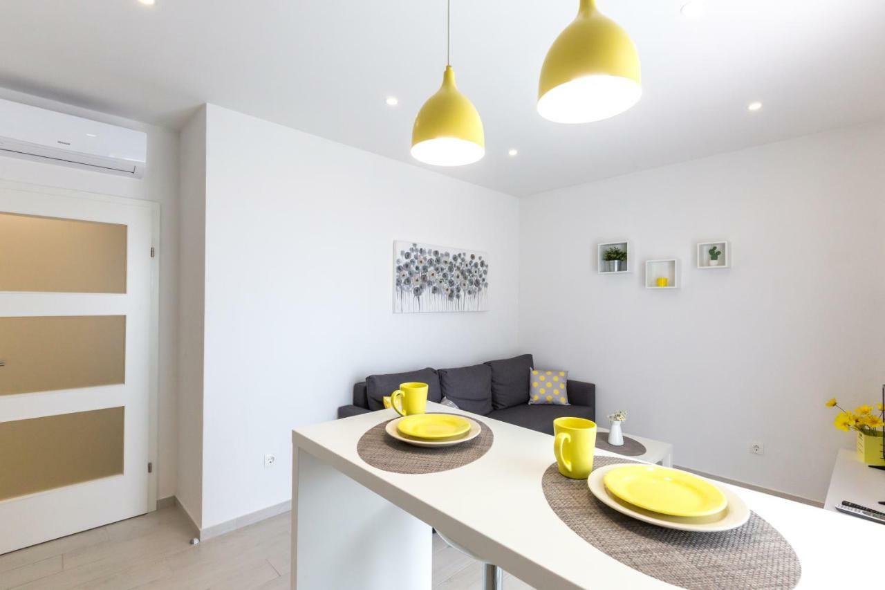 Apartmani Ksenija Тучепи Экстерьер фото